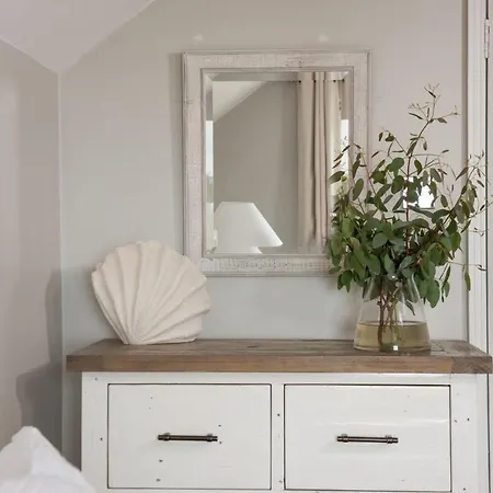 Apartment Spindrift,